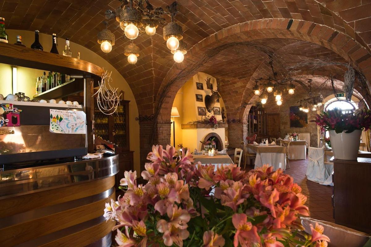 Agriturismo Santa Vittoria 渥尔特拉 外观 照片